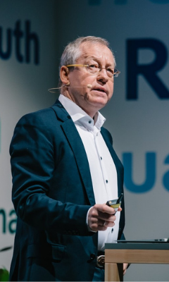 Professor Doctor Gerrit Heinemann Professor Doctor Gerrit Heinemann
